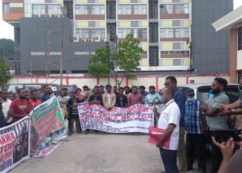 BEM Uncen Bantah Tudingan Massa Bayaran saat Demo di PN Jayapura