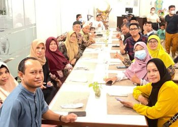 Buka Puasa Bersama, Cara Mahasiswa Prodi Magister Ilmu Komunikasi UM Papua Pererat Silaturahmi