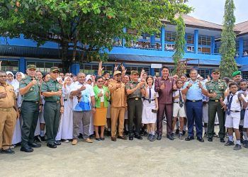Pantau Langsung Running MBG di SMPN 1 Sentani, Ini Kata Bupati Jayapura