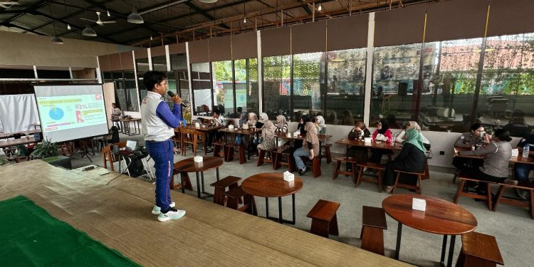 Astra Motor Bersama Polda Papua Bekali Kaum Perempuan Keselamatan Berkendara