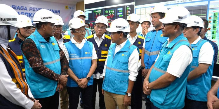 Menteri ESDM Pastikan Infrastruktur Kelistrikan di Maluku Aman