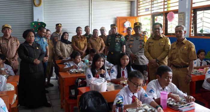 4 Provinsi di Wilayah Papua Telah Laksanakan Program Makan Bergizi Gratis