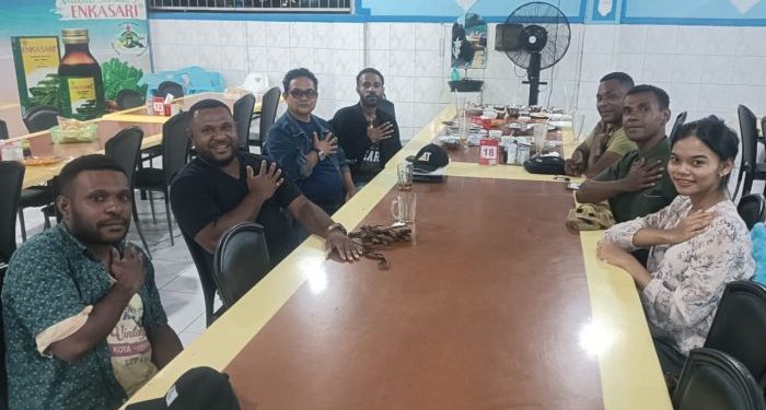 Temui Legislator, Mahasiswa Makassar Asal Papua Keluhkan Hal Ini