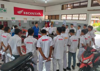 Astra Motor Papua Cari Bibit Unggul bagi Siswa dan Guru SMK