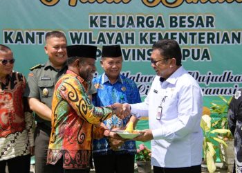 Halal Bihalal Kemenag Papua Perkokoh Tali Persaudaraan
