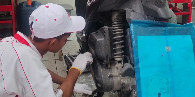 AHASS Pastikan Layanan Diberikan oleh Mekanik Profesional dan Bersertifikasi