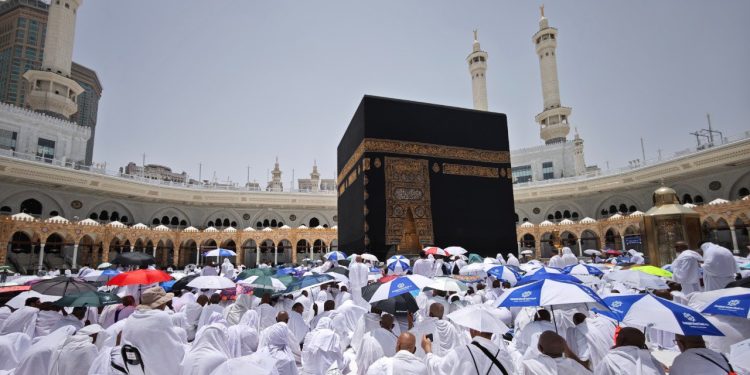 PPIH Arab Saudi Atur Mekanisme Penggabungan Pasangan Jemaah Terpisah