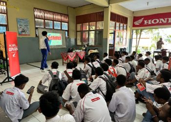 Astra Motor Papua Edukasi Siswa SMK Negeri 1 Sentani Tentang Keselamatan Berkendara