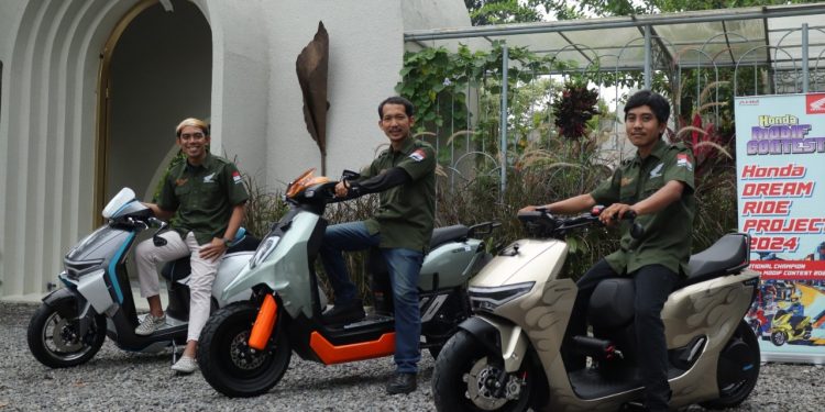 Motor Listrik Honda Dimodifikasi Tiga Talenta Juara Nasional