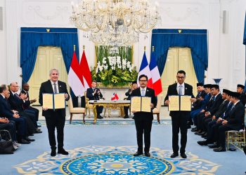 Disaksikan Presiden RI dan Prancis, PLN dengan HDF Energy dan PT SMI Kembali Tegaskan Komitmen