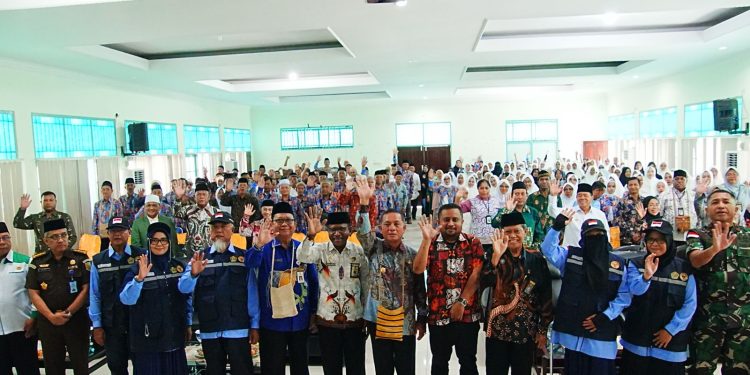 Pj Gubernur Papua Ingatkan Jemaah Calon Haji Kolaborasi dan Kesiapan Fisik Penting
