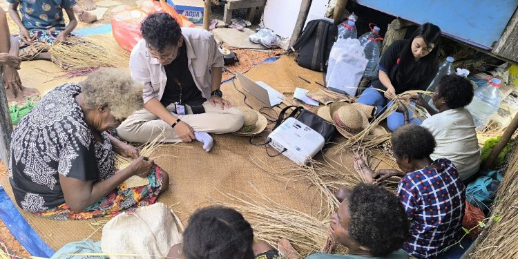 Astra Motor Merauke Dukung Pengrajin Lokal