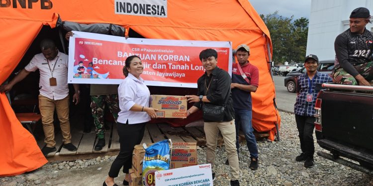 Telkomsel Buka Layanan Telepon Gratis di Posko Pengungsi Banjir Wamena