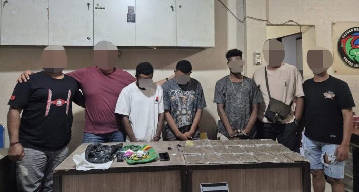 Polisi Kembali Tangkap Tiga Pria Pembawa Ganja, Satu Lainnya WNA