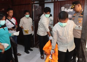 Seorang Pria Paruh Baya Ditemukan Tak Bernyawa dalam Kamar Hotel di Serui