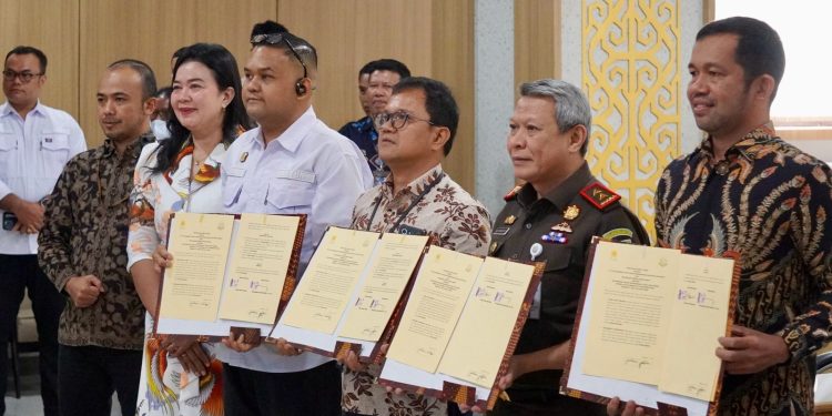 PLN UIP MPA dan Kejati Papua Barat Teken PKS, Perkuat Dukungan Hukum