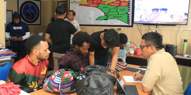 Polisi Tangkap 2 Pemilik Amunisi Ilegal Saat Tiba di Pelabuhan Jayapura