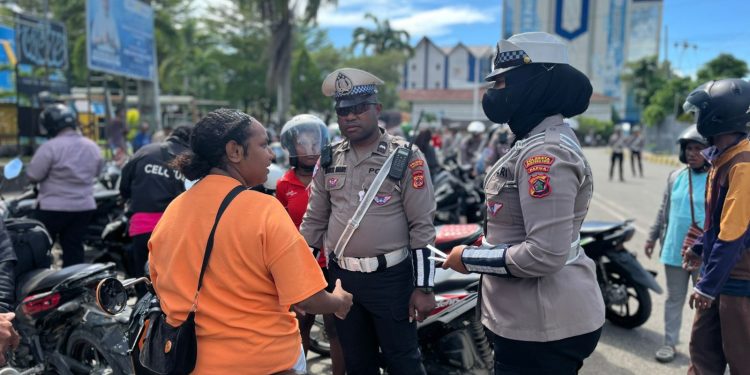 Hasil Operasi Patuh Cartenz 2025 : Pelanggaran Didominasi Pengendara Tak Gunakan Helm SNI