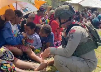 Satgas Damai Cartenz Hadir di Tengah Warga Puncak