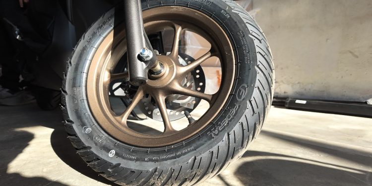 Tips Memilih Ban untuk Berkendara Aman Ala Honda