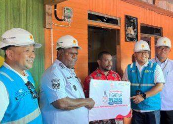 Ungkapan Haru Warga Terima Bantuan Pasang Listrik Gratis dari PLN