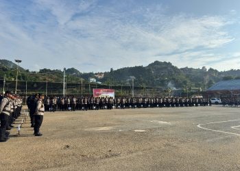 Ratusan Personel Kepolisian Amankan 575 TPS PSU Pilgub Papua
