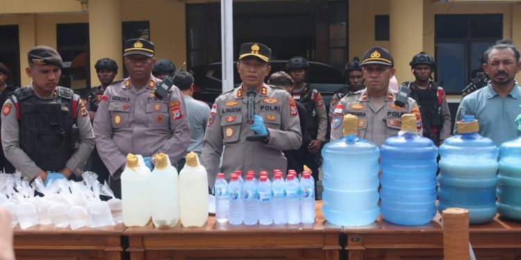 Polres Puncak Jaya Ungkap Kasus Peredaran Miras Oplosan