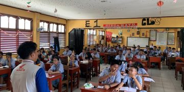 Astra Motor Papua Sambangi SMA YPPK Asisi Sentani