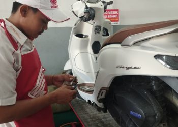 Jangan Abaikan, Perawatan Busi Motor Penting Dilakukan