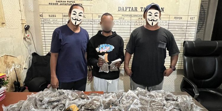Polresta Jayapura Musnahkan 1,1 Kg Ganja Hasil Empat Kasus