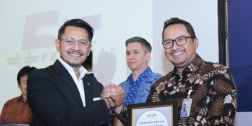 Di Ulang Tahun INACA, Jasa Raharja Terima Penghargaan
