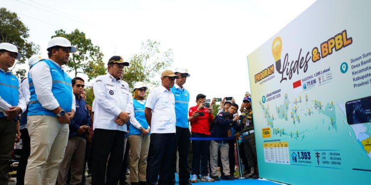 Wujud Nyata Negara Hadir, 1.285 Desa Ditargetkan Terang di 2025