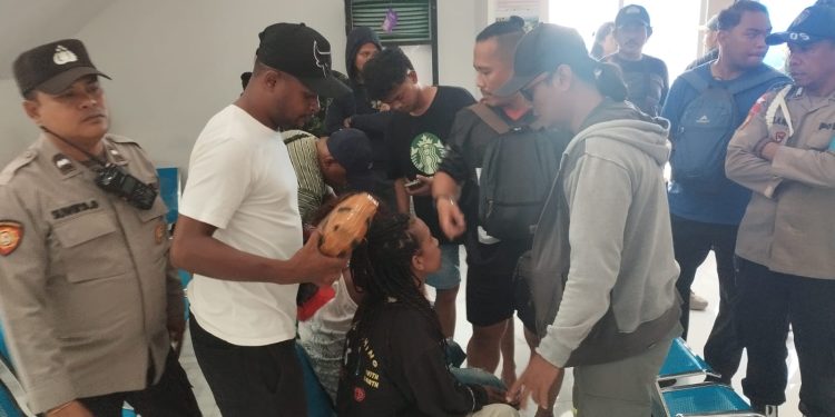 Polisi Dalami Asal Ganja yang Dibawa Dua Calon Penumpang Kapal di Pelabuhan Jayapura