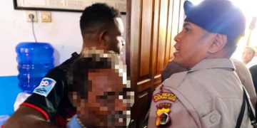 Pria Paruh Baya Nyaris Dihakimi Massa