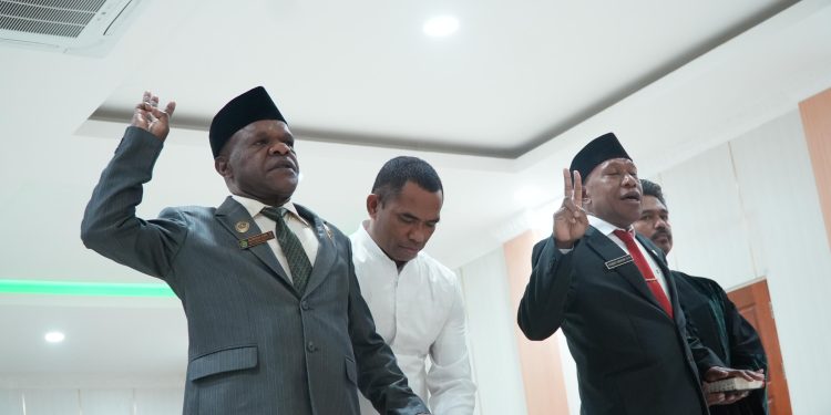 Dua Jabatan Strategis Kemenag Papua Terisi usai Robert Wopairi dan Alowisius Auwe Dilantik