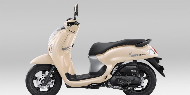 Honda Scoopy Tampil Baru, Sesuai Tren Anak Muda