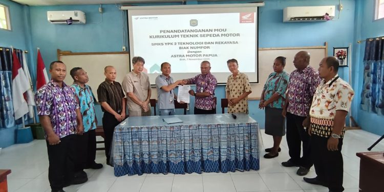 Astra Motor Papua Gandeng SMK YPK 2 Biak, Perkuat Kemitraan Vokasi