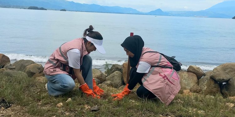 Srikandi PLN UIP MPA Terlibat dalam Aksi Tanam Pohon
