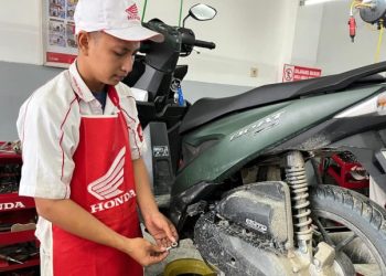 Servis Lengkap dan Ganti Oli Motor Mulai Rp99 Ribu Hanya di AHASS