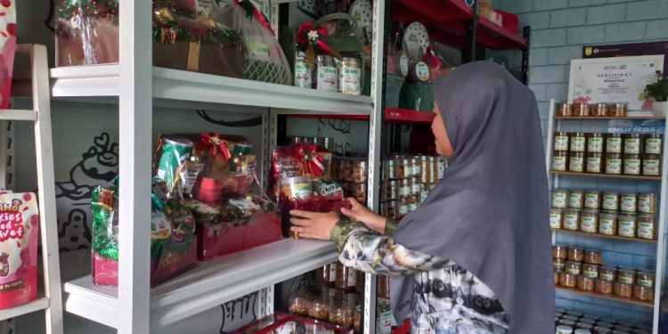 Ririens Food Hadirkan Ragam Parsel dan Hamper Natal 2025