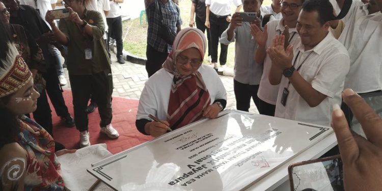 Tekad Telkom Perluas Layanan Digital, Hadirkan Data Center neuCentrIX di Papua