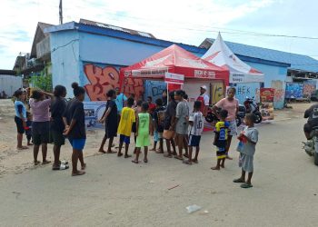 Astra Motor Papua Hadirkan Paket Sembako Murah untuk Warga Klademak