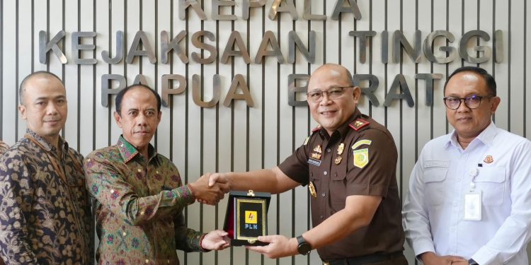PLN Gandeng Kejati Papua Barat Dukung Proyek Listrik