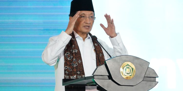 Menag di Peringatan Isra Mikraj : Salat Harus Melahirkan Kepedulian pada Alam