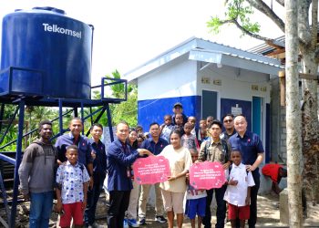 Telkomsel Dukung Kesehatan Anak Panti di Papua Lewat Bantuan Air Bersih dan MCK