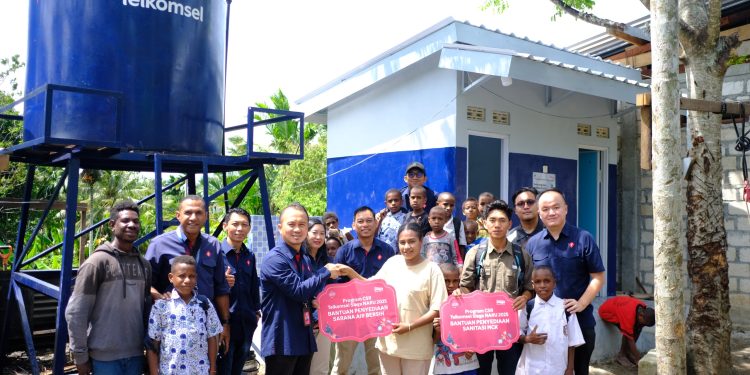 Telkomsel Dukung Kesehatan Anak Panti di Papua Lewat Bantuan Air Bersih dan MCK