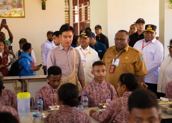 Wapres Gibran ke Papua, Tinjau Sekolah Rakyat hingga Pasar Ikan