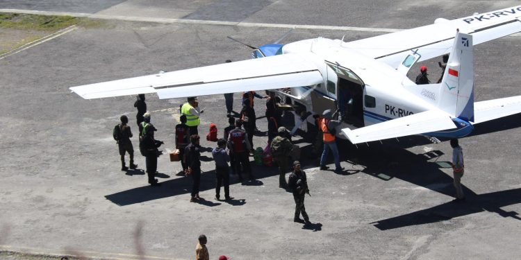 Bandara Bilogai Sugapa Dijaga Ketat