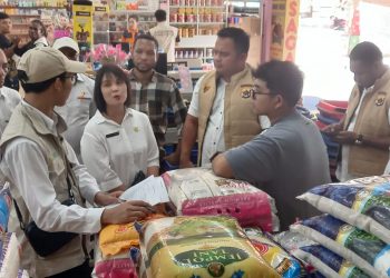 Polisi Turun Langsung Awasi Harga Bapok di Jayapura