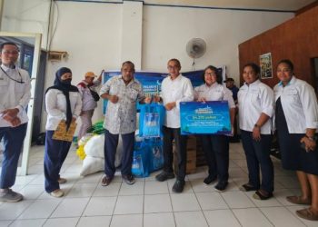 Pelindo Berbagi Ramadan, 250 Paket untuk TKBM dan Anak Yatim